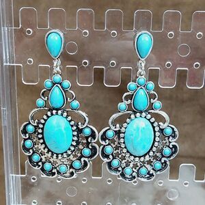 Southwestern Dangle Earrings Turquoise Silver Metallic Western Cowgirl rodeo
